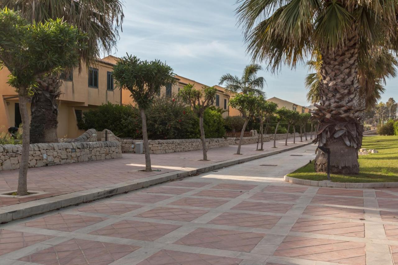Residence Andrea Doria Marina di Ragusa Exterior photo